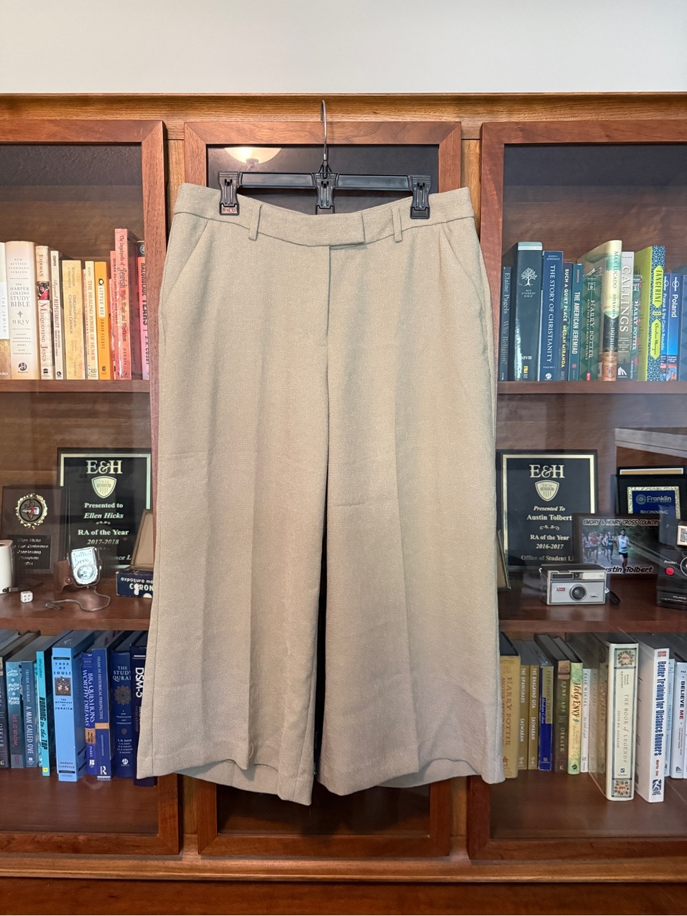 Express Editor Cropped Wide-Leg Mid-Rise Women's Pants in Taupe